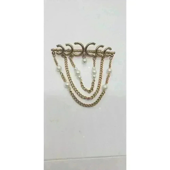 Vintage Brooch Gold Faux Pearl Long Bar Dangle Chain Waterfall 70s 80s - Picture 9 of 9